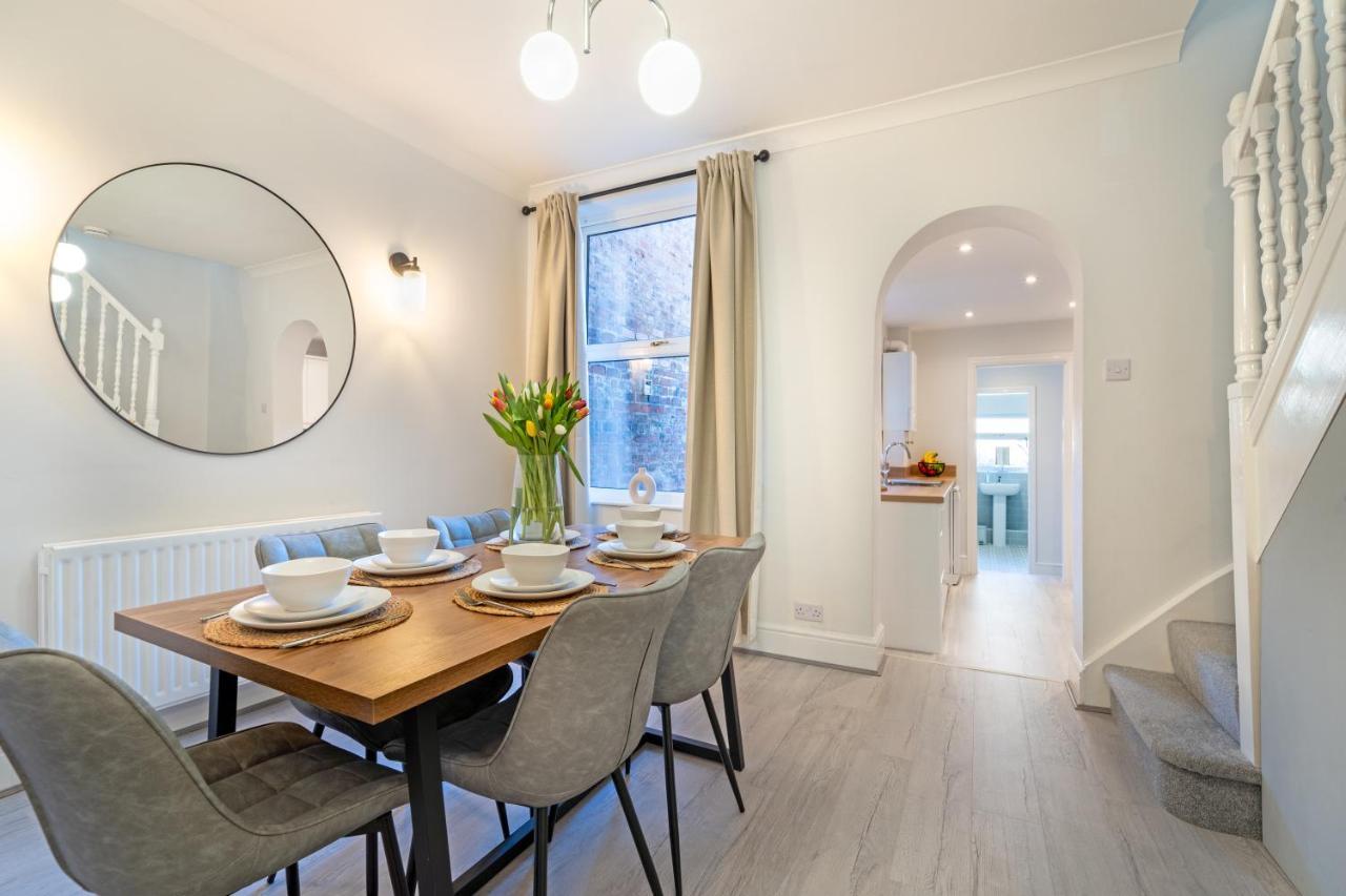 Southview Stays - Three Bedroom House Chester Dış mekan fotoğraf