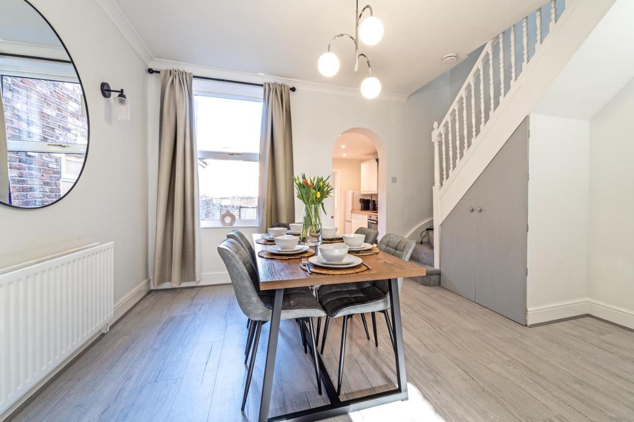 Southview Stays - Three Bedroom House Chester Dış mekan fotoğraf